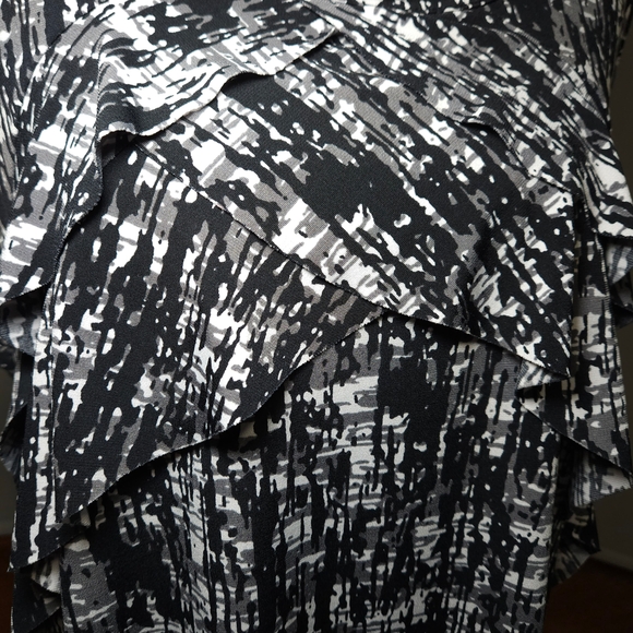 Valerie Bertinelli EUC Women's Black and White Sleeveless Top • Size L - Picture 3 of 8